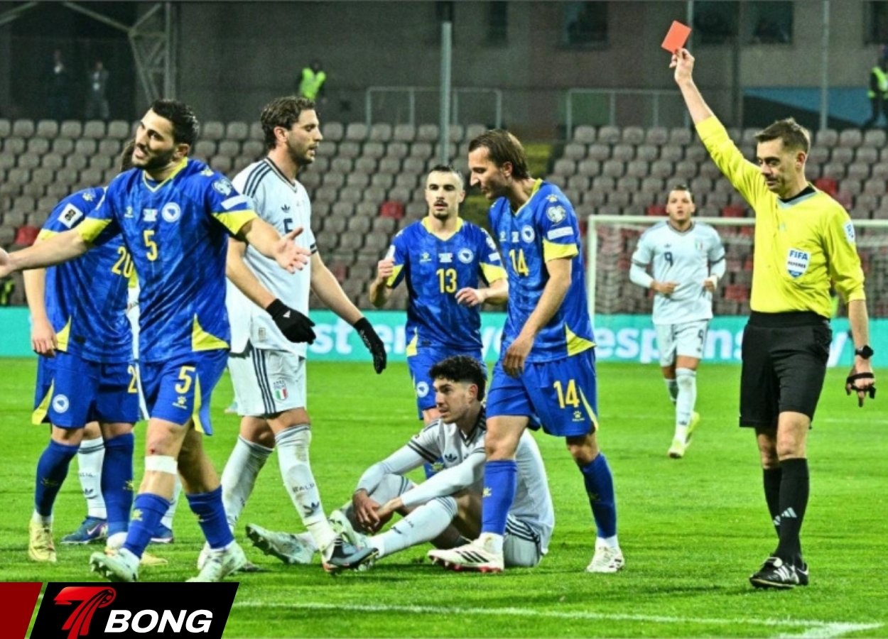 Tấm thẻ đỏ khiến cục diện xoay chiều